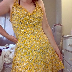 Beautiful flows short sun dress